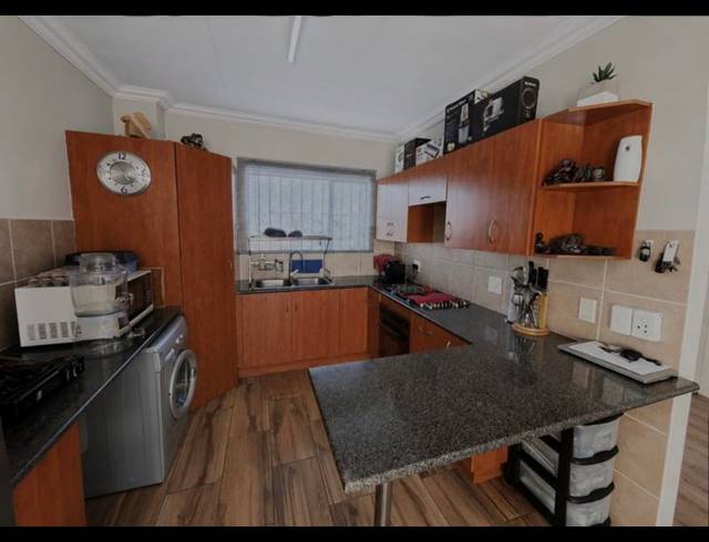 2 BEDROOM APARTMENT FOR SALE IN RYNFIELD
